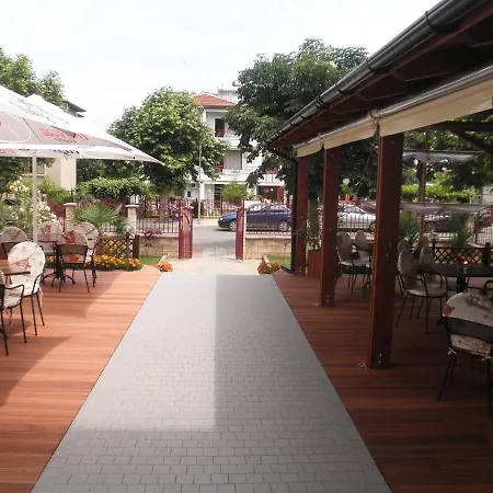 Saint George Family Hotel 2*